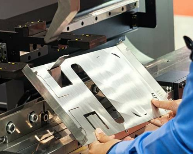 Precision sheet metal custom processing service